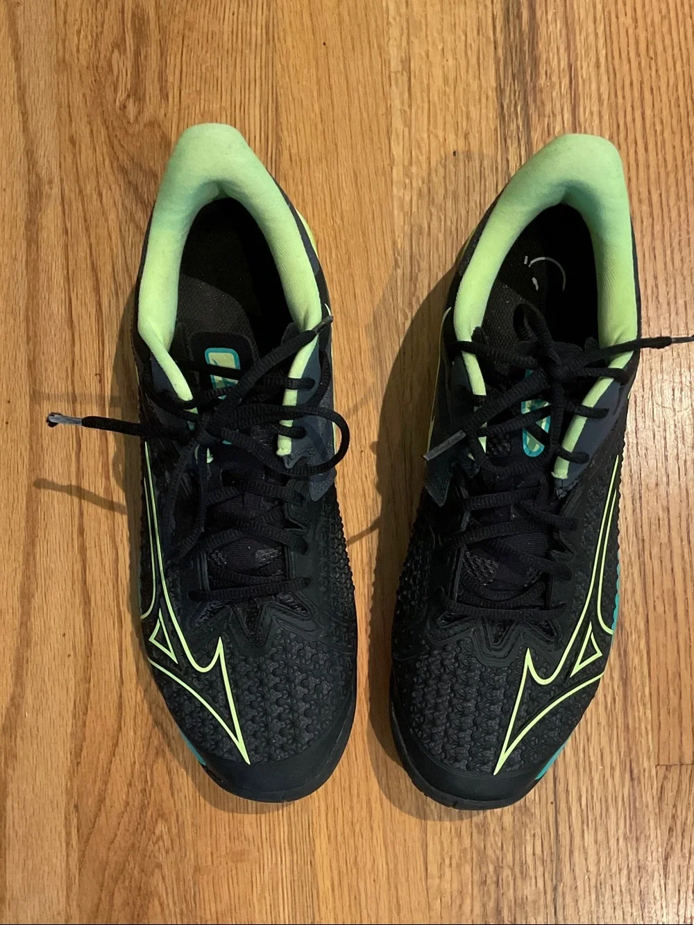 Mizuno Enerzy Wave Exceed Tour 6 Tennis Shoes - Neon Yellow & Teal Accents